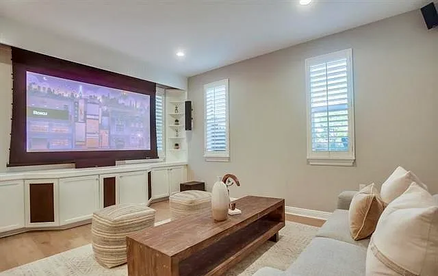 Fully equipped theater room