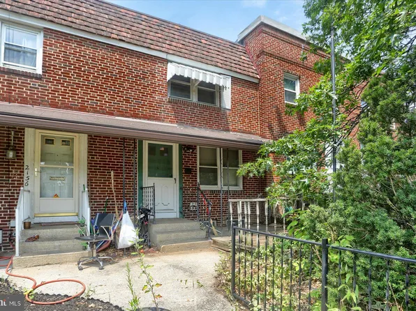 2158 Berryhill St, Harrisburg, PA 17104