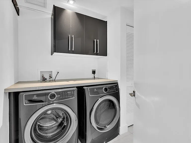 701 N Fort Lauderdale Beach Blvd #802 — Photo 47