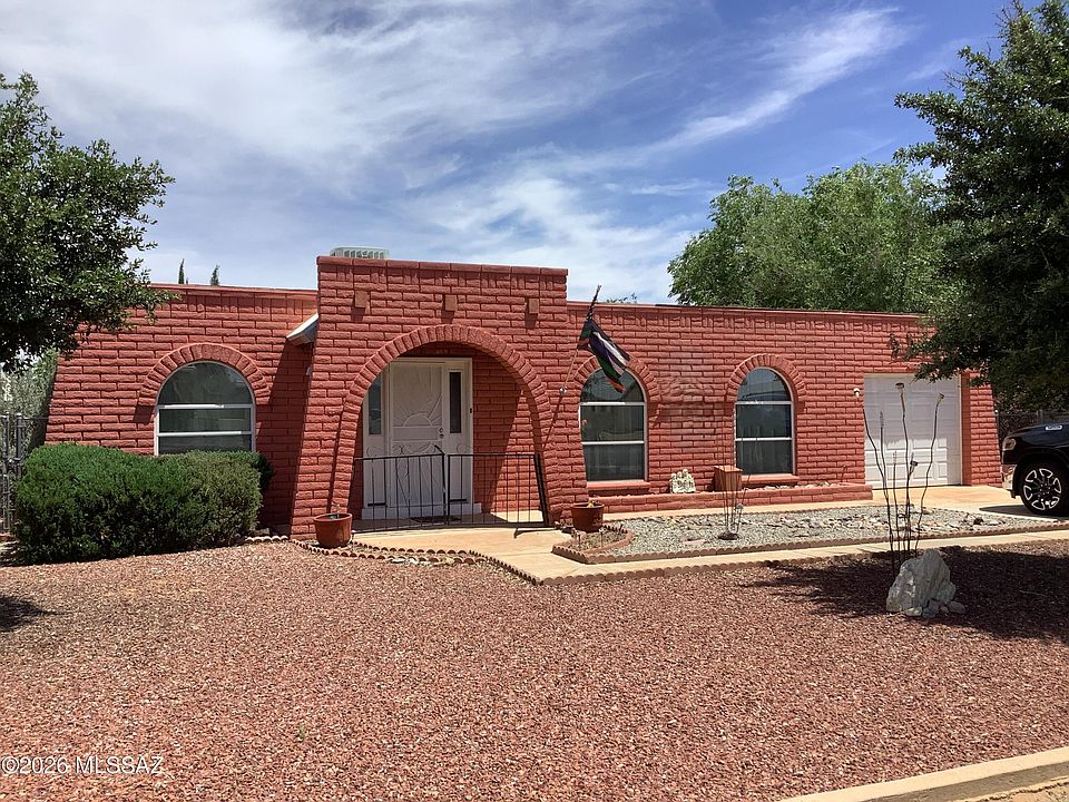 1st image of 1209 E Justin St