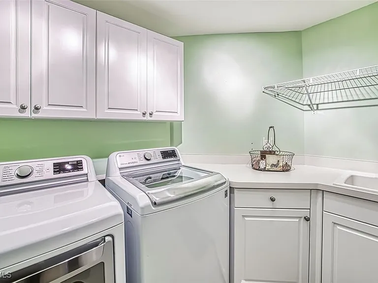 2090 W 1st St #1810 — Photo 32