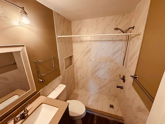 3rd image of 516 Hicks Ave Unit A
