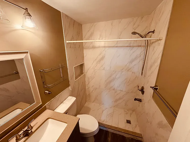 516 Hicks Ave #A — Photo 3