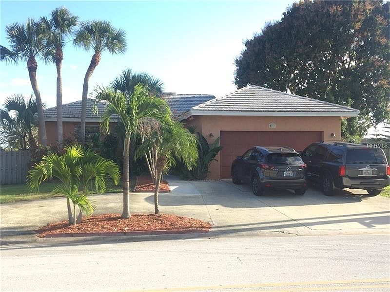 1st image of 545 115th Ave