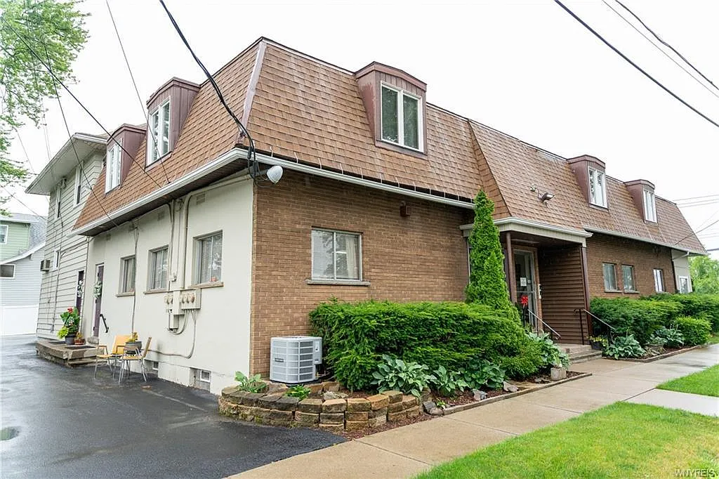 2 bed, 900 sqft, $1,100 — Photo 1