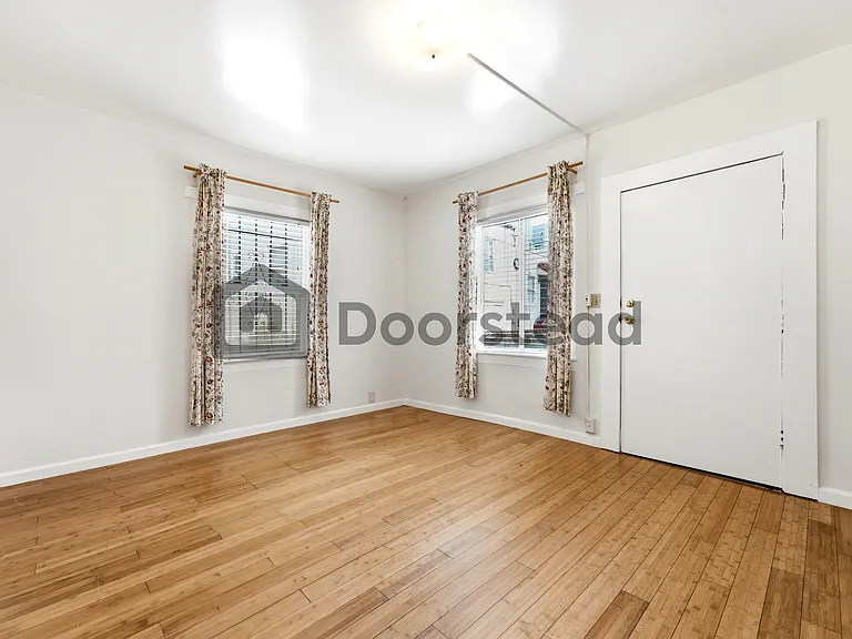 4339 Adeline St #B — Photo 6