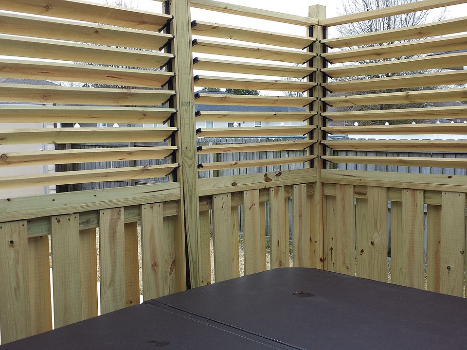 Hot Tub and Privacy Fence