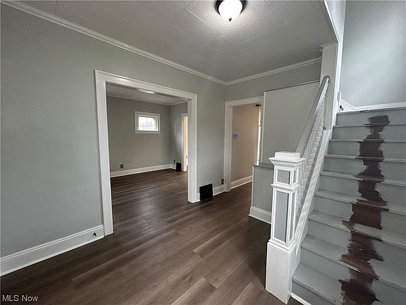 4th image of 11104 Saint Mark Ave