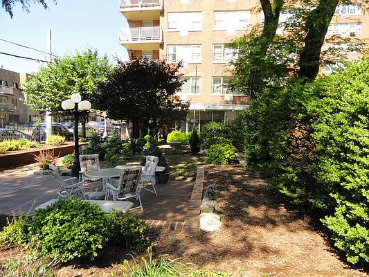 Sold by Properties Logan Inc | media 14