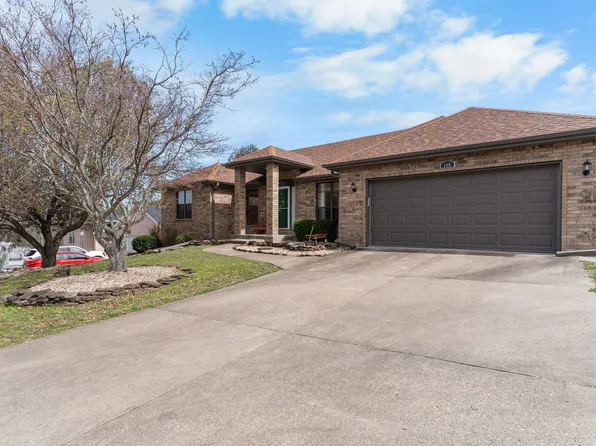 160 Ashford Drive, Hollister, MO 65672