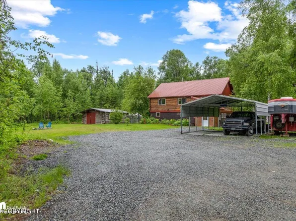 14802 E Powers Rd, Talkeetna, AK 99676