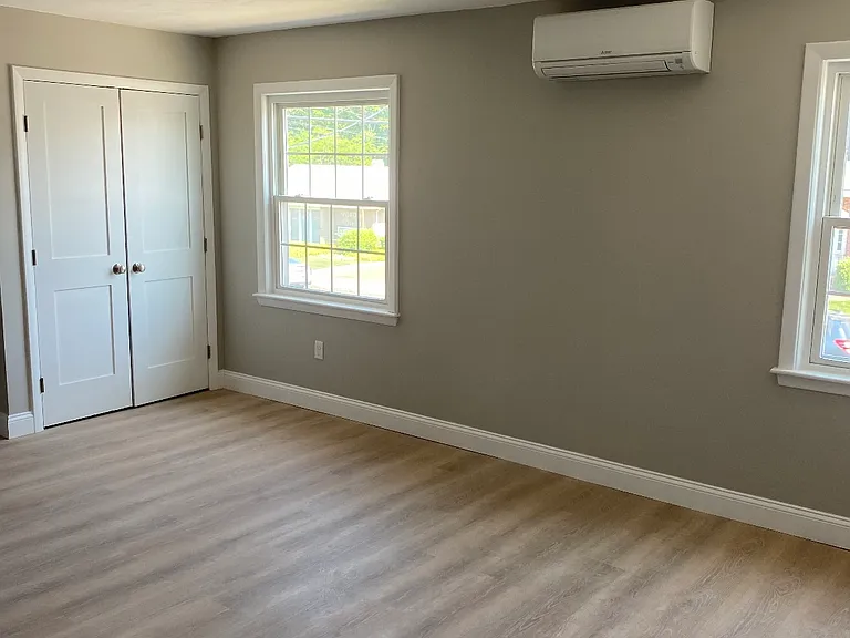 10 Mechanic St — Photo 4