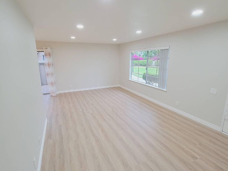 1st image of 1820 Doverglen Way