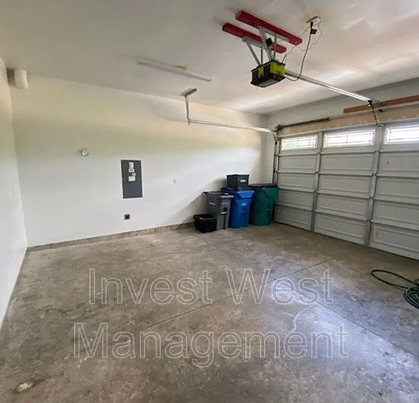 1801 NE 16th Way — Photo 17