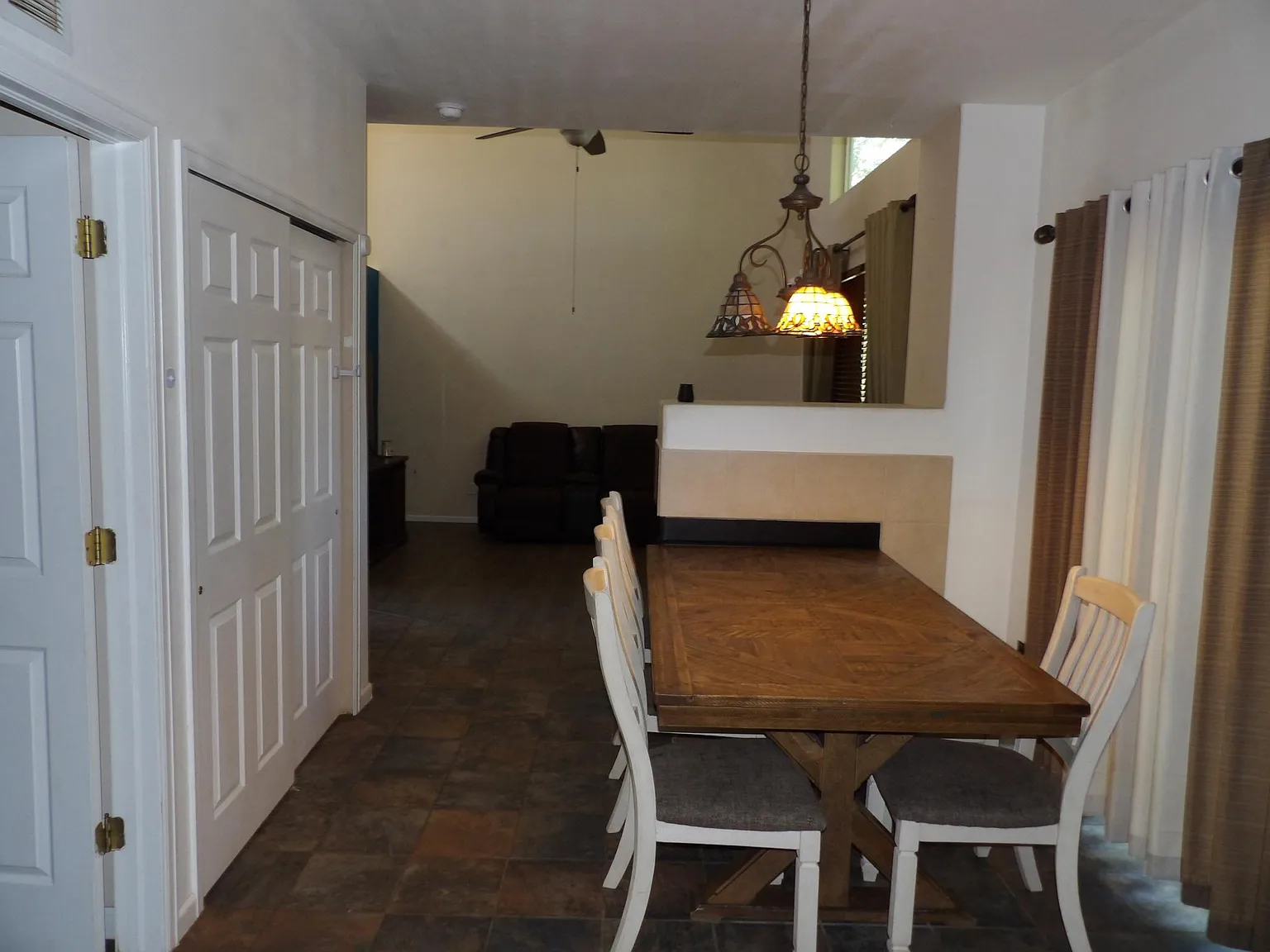 3 bed, 2.5 bath, 1639 sqft, $1,850 — Photo 4