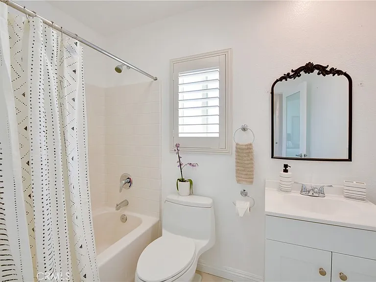 82235 Calico Ave — Photo 11