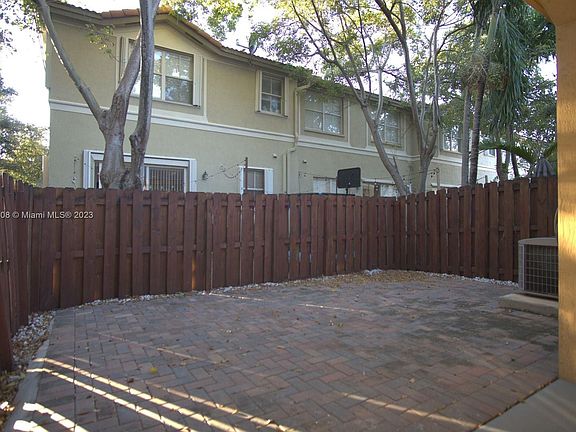 5th image of 8126 NW 108th Ave #8126