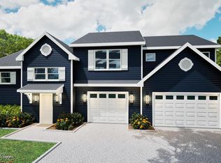 3 Champions Dr, Little Egg Harbor Township, NJ 08087