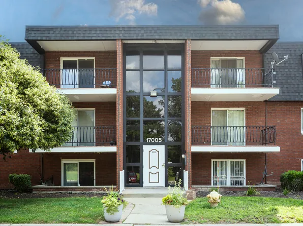 17005 Albany Ave APT 202, Hazel Crest, IL 60429