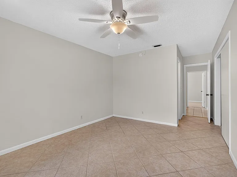 12395 Peconic Ct — Photo 8
