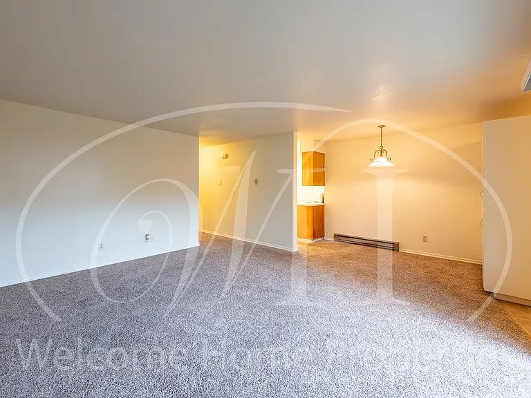 420 Catherine St — Photo 9