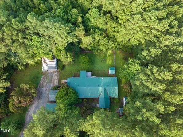 29 N Skylark Ln, Henderson, NC 27537