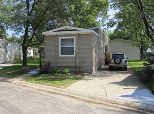 1163 Candlewood Rd, Elgin, IL 60123