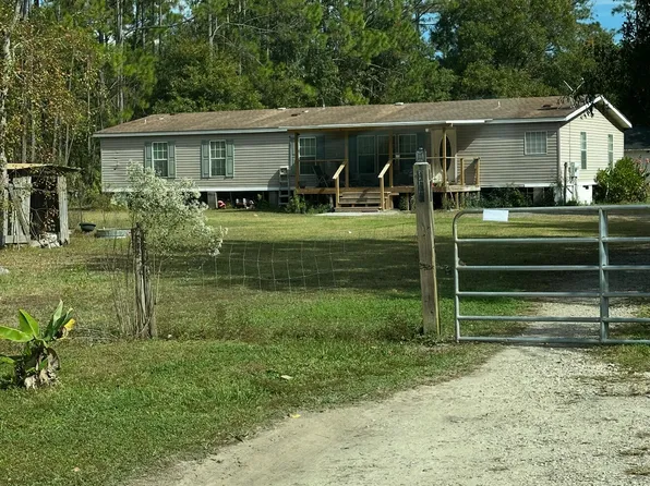 955 VILLAGE GREEN Drive, Jacksonville, FL 32234