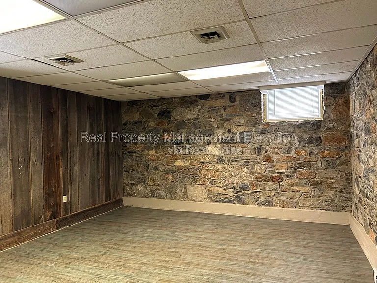 523 S Cameron St #1 — Photo 6