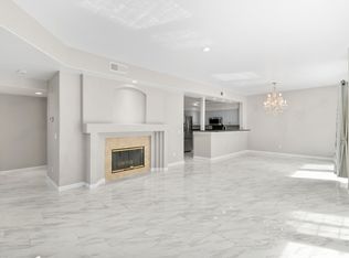 8631 Via Mallorca UNIT F, La Jolla, CA 92037
