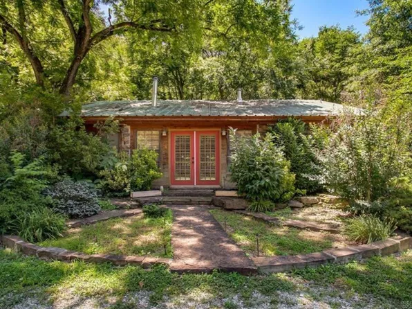 10844 Bray Rd, Elkins, AR 72727
