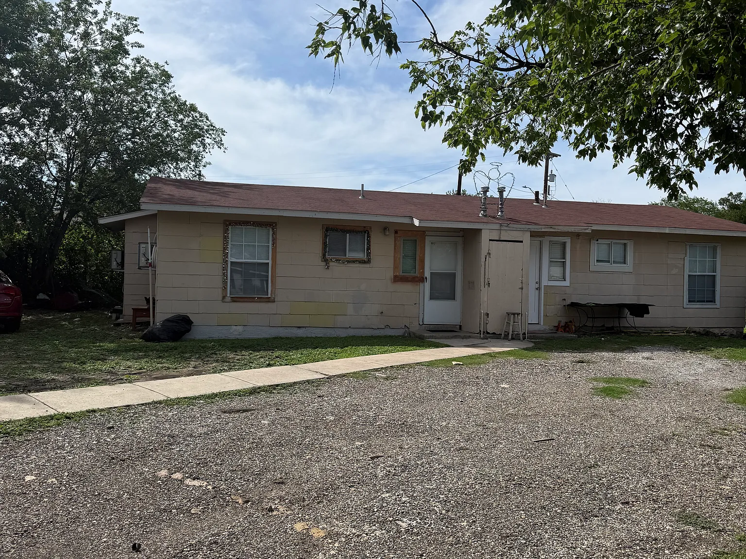 2 bed, 600 sqft, $1,100 — Photo 1