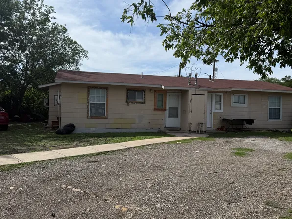 600-602 Ellor Dr, San Antonio, TX 78228