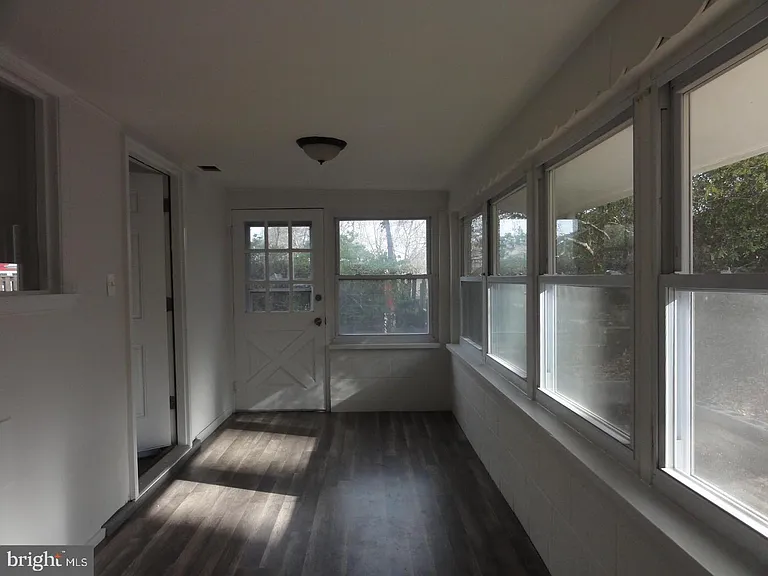 7029 Woodley Ln — Photo 21