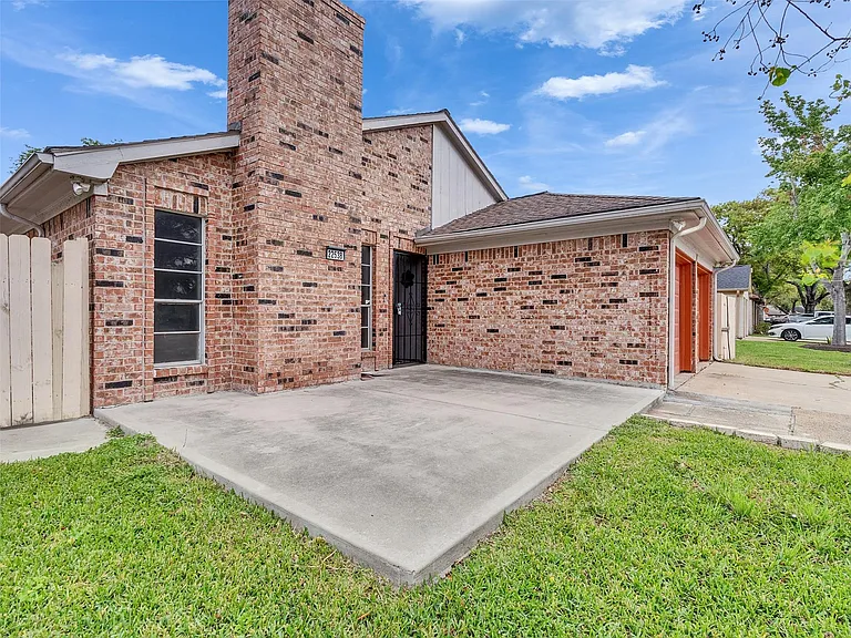 22538 Market Square Ln — Photo 18