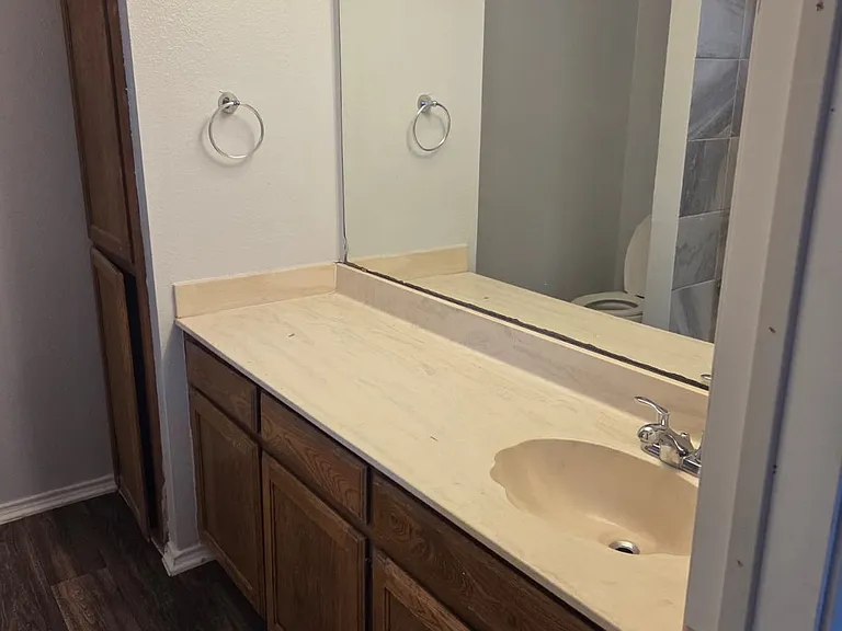 3009 Barnes Dr — Photo 9