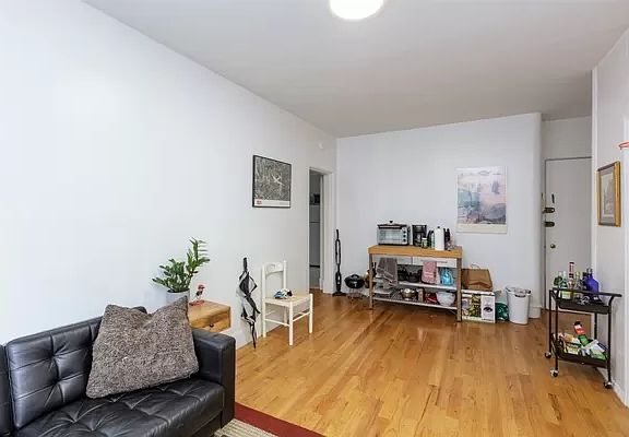 2nd image of 303 W 74th St APT 5R