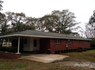 5080 Peanut Rd, Graceville, FL 32440