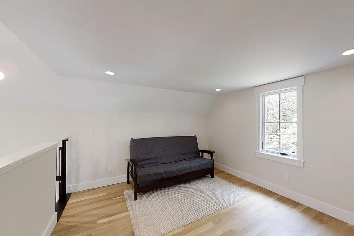 1 bed, 886 sqft, $2,800 — Photo 3