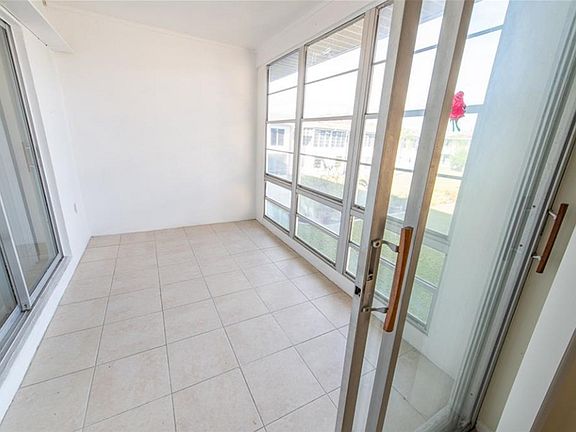 5th image of 3116 Harbor Blvd APT 4B
