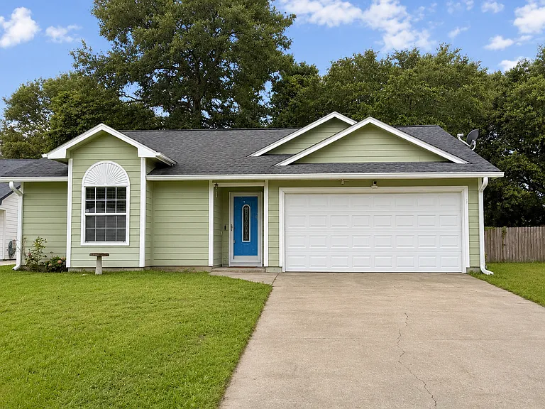 143 Lake Jordan Blvd — Photo 1