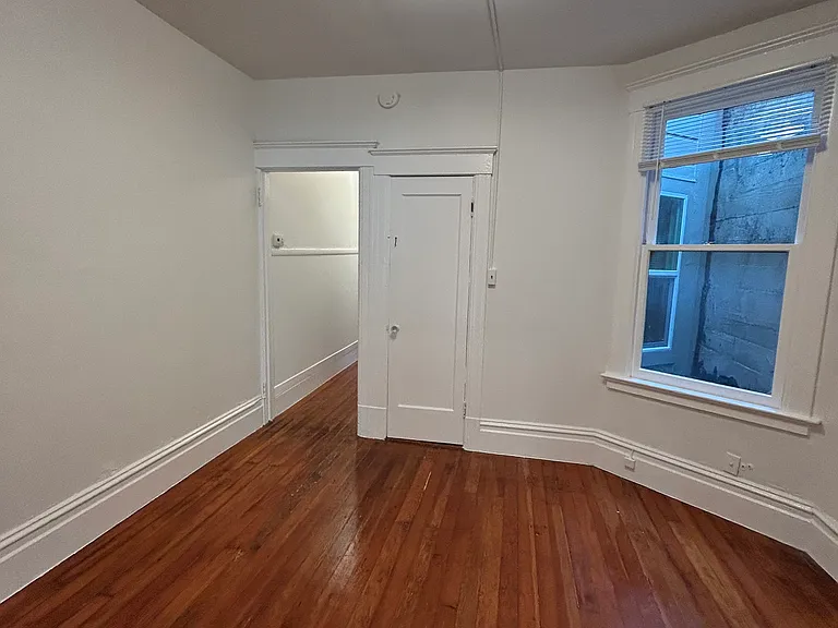 675 Clementina St — Photo 14