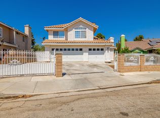 45129 Loma Vista Dr, Lancaster, CA