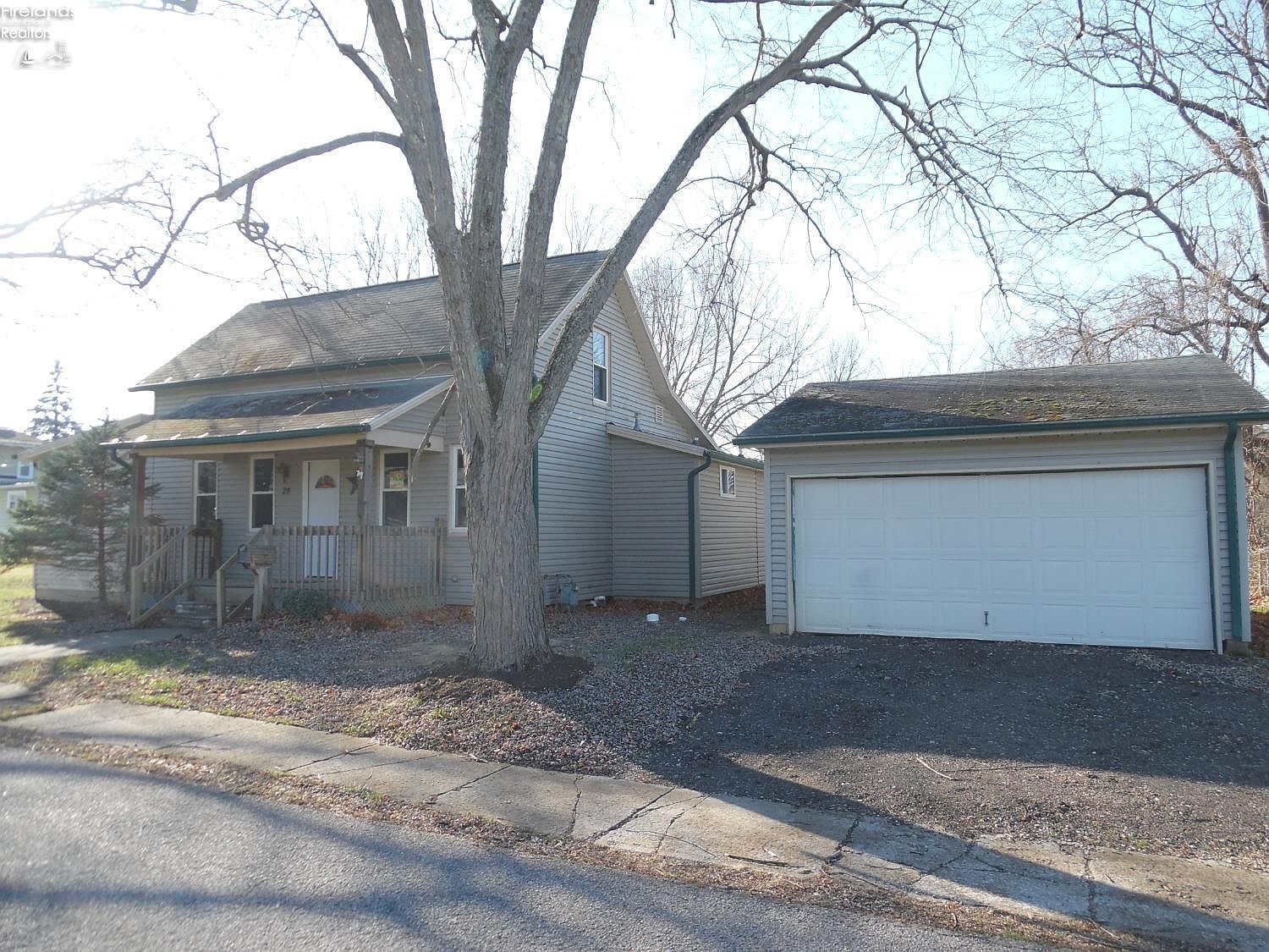 24 S Maple St, New London, OH 44851 Zillow