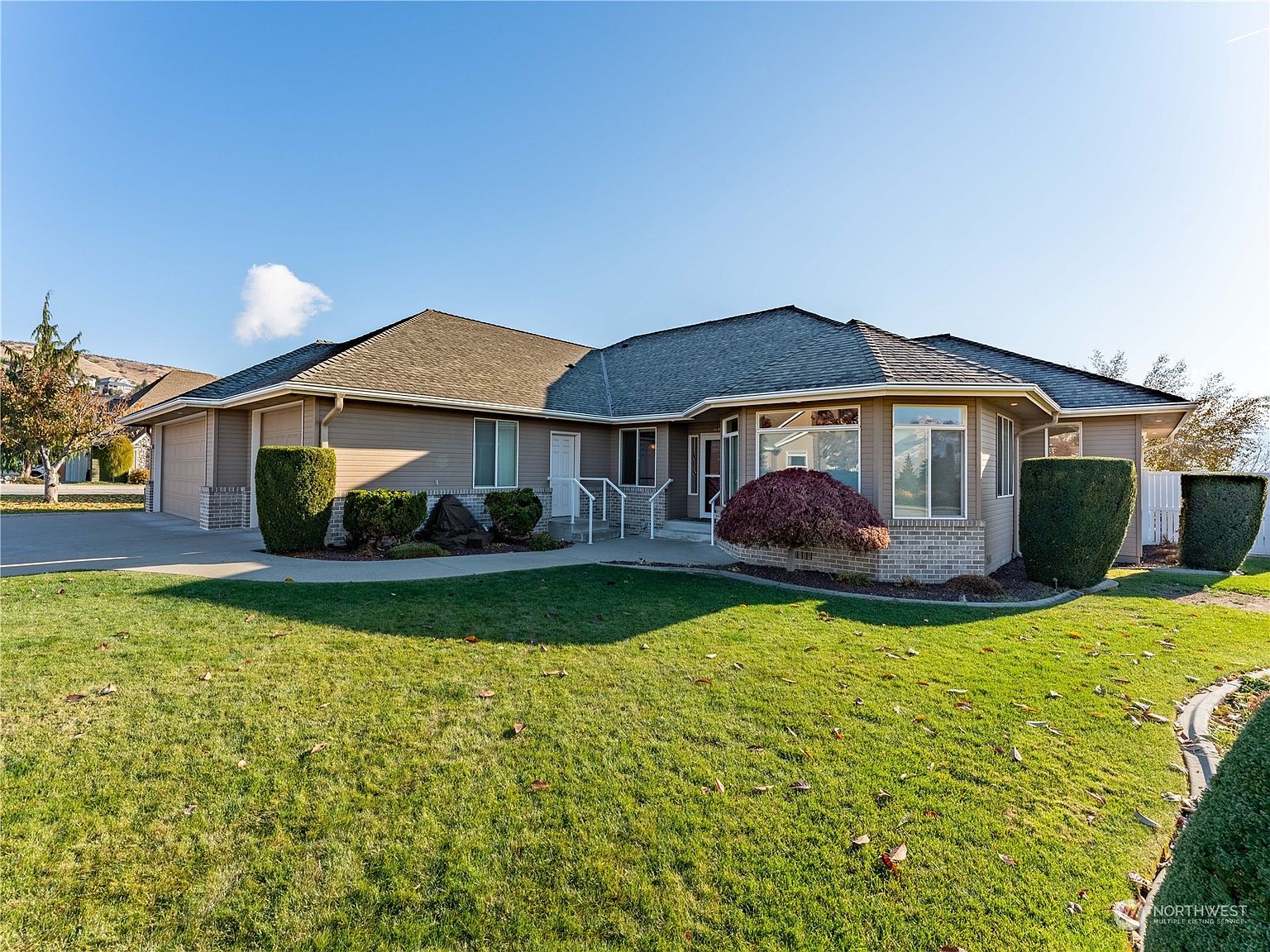 644 Briarwood Terrace, East Wenatchee, WA 98802 Zillow