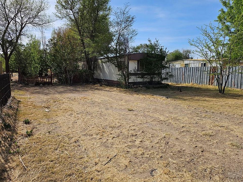 2nd image of 407 N 1st St