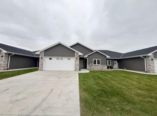 1931 Minden Dr, Columbus, NE 68601