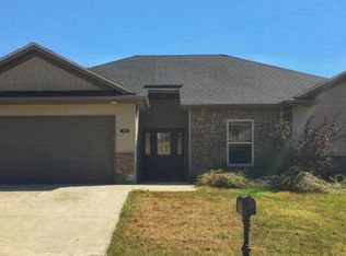 7008 Madison Creek Dr, Columbia, MO 65203