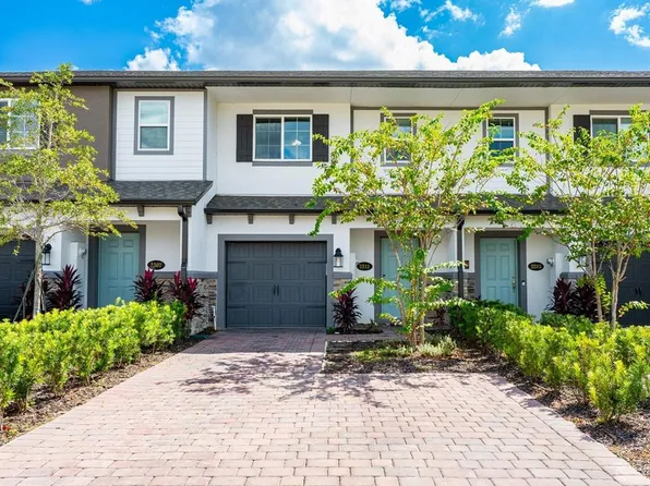 2311 Morning Rose Ct, Sanford, FL 32771