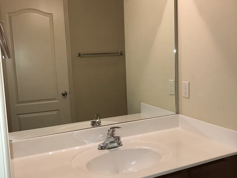 1002 Oak Crossing Dr #1002 — Photo 12